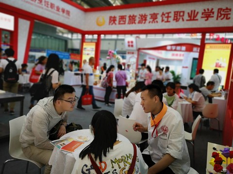 火热的陕西教育博览会现场