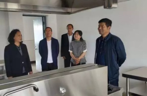 咸阳市教育局副局长、职教科科长莅临我院指导工作