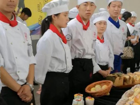 17级学生作品展，企业用人双选会