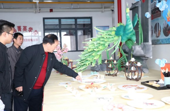热烈欢迎达州升华职业技术学校王绍礼董事长一行莅临我院参观交流