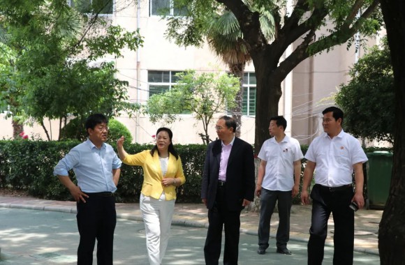 热烈欢迎世界中餐业联合会常务副会长邢颖、副秘书长王文江一行莅临我院考察指导工作