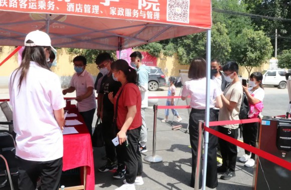 新起点，新希望，新征程丨欢迎陕西旅游烹饪职业学院2021级新同学
