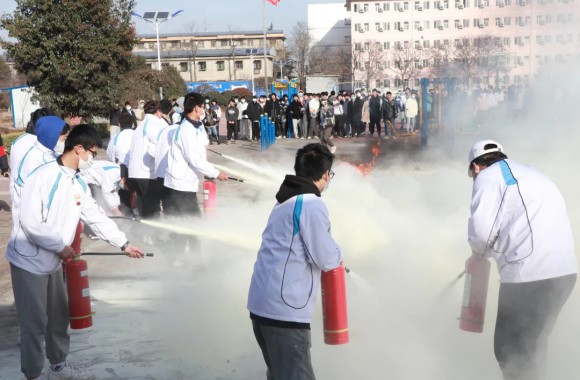 学习消防知识，关注校园安全|我院组织开展火灾逃生、救护演练
