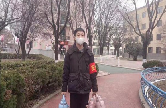 退伍不褪色|我院退役大学生积极参与校园疫情防控工作