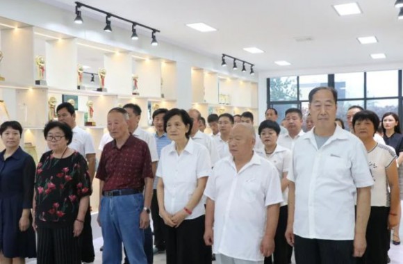 深刻缅怀丨陕西旅游烹饪职业学院举行创始人李继先先生塑像落成仪式