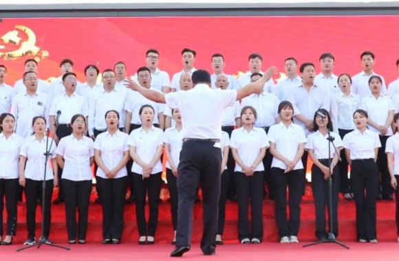 听党话、 跟党走、 红歌唱响新时代 | 我院师生共同唱响红色主旋律