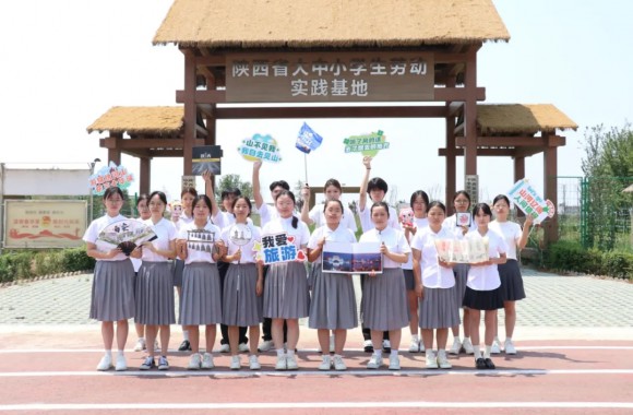 喜报！我院导游资格证考试频传捷报，研学旅行班通过率高达95%！