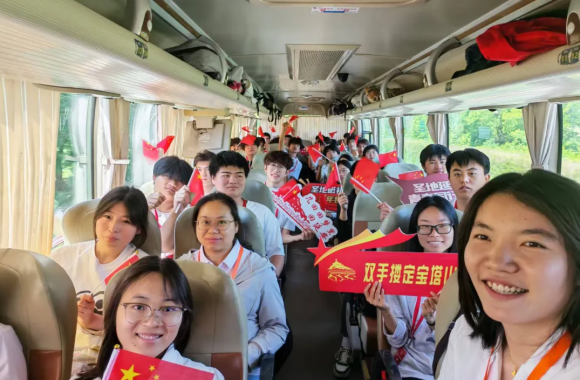 【党建动态】圣地延安铸魂育人 陕旅学子逐梦前行——陕西旅游烹饪职业学院开展第四批“到延安去”三秦学子圣地行研学活动